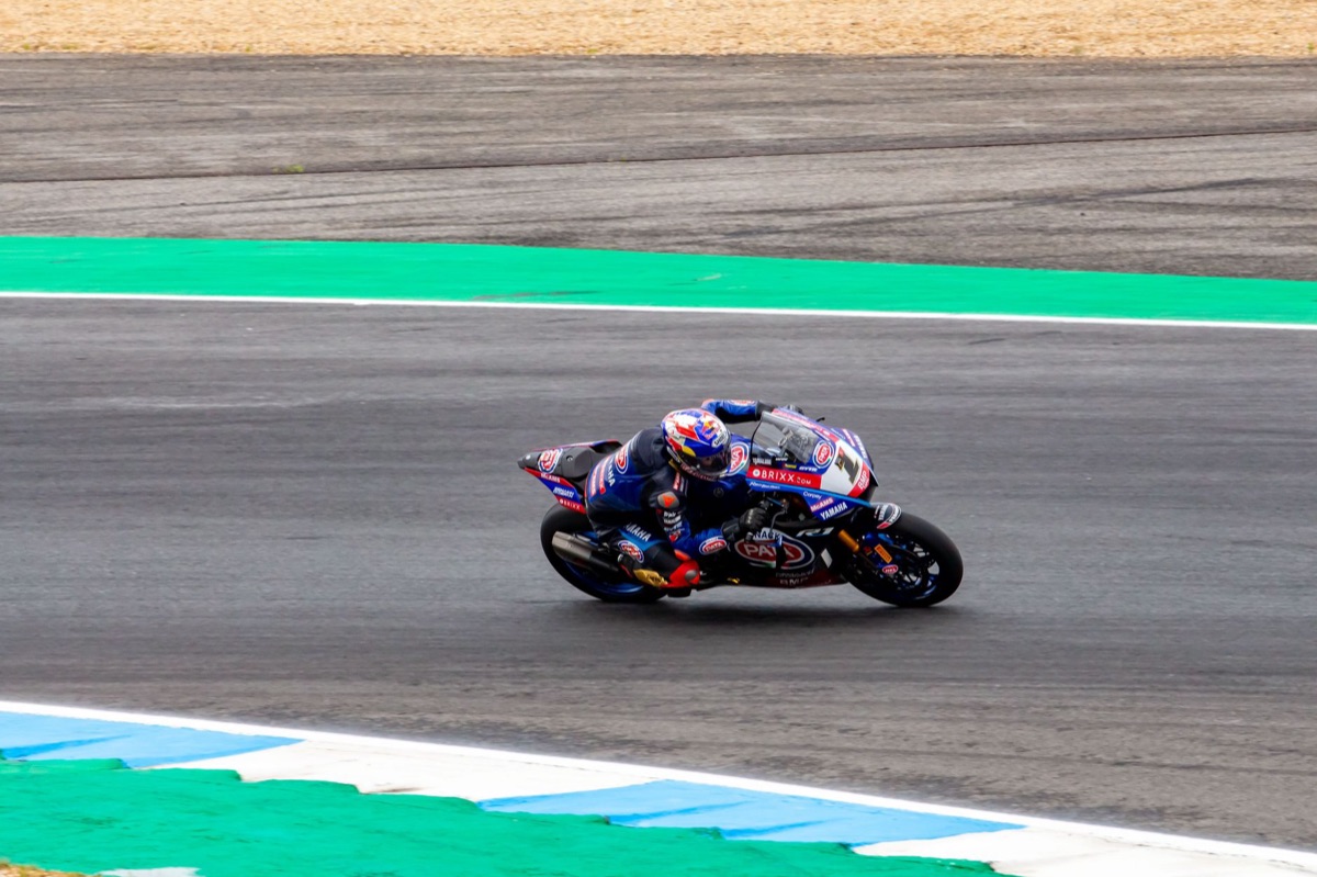 MotoGP racefiets op een circuit