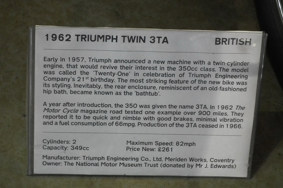Vélo de course Triumph Street Twin