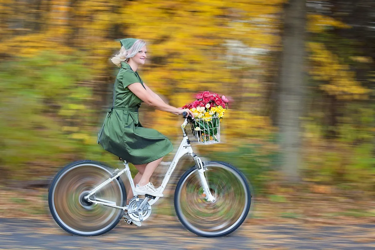 bike ride, bicycle, woman, riding, fall, autumn, riding a bike, cycling, nature, park