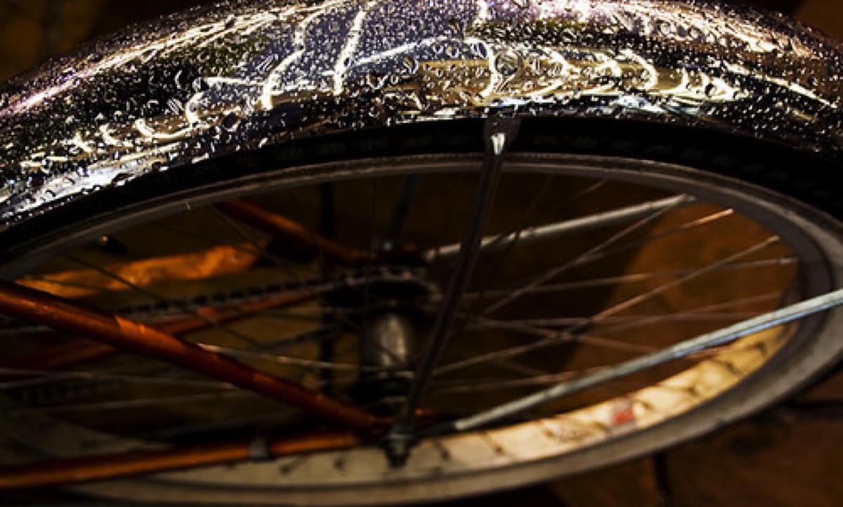 Cruiser bike with water-repellent surface after rain shower