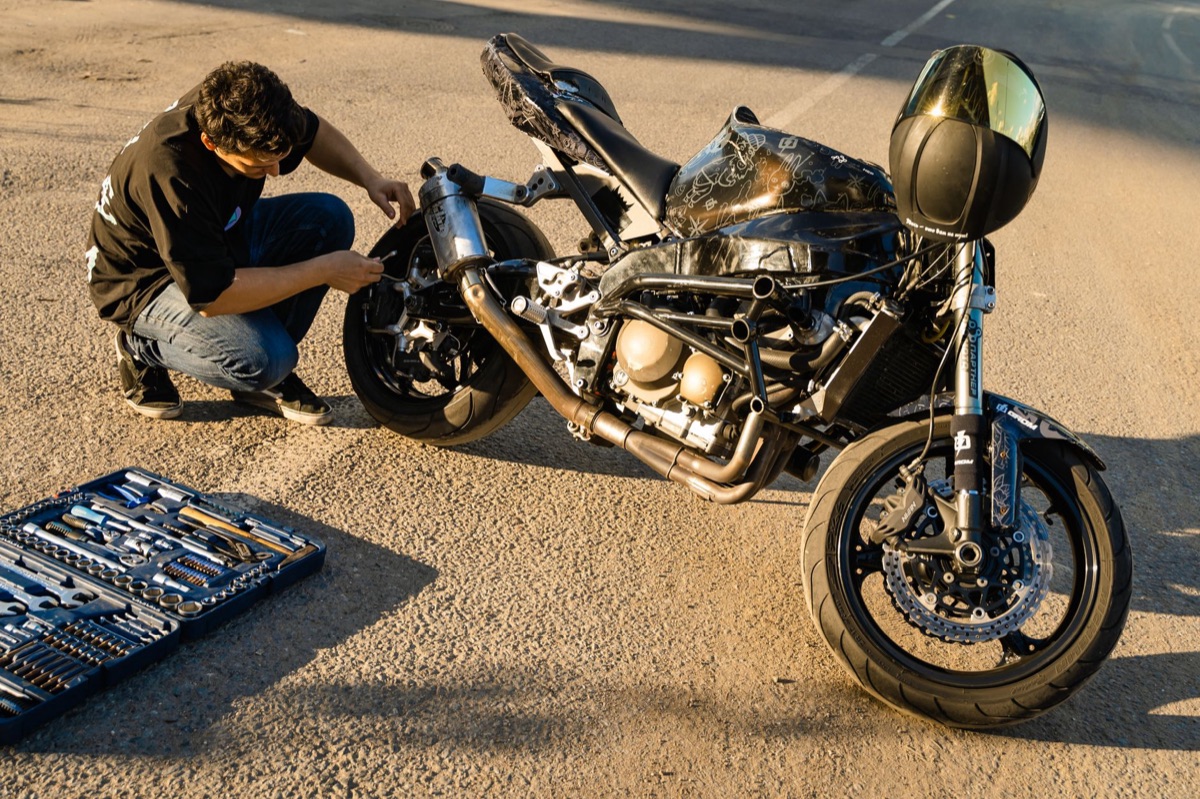 Motocicleta: 4 Dicas de Manutenção para Viagens Longas guide